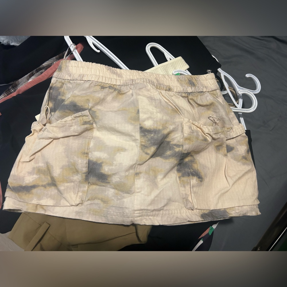 Zara Casual Cargo Skirt in Tan and Gray
